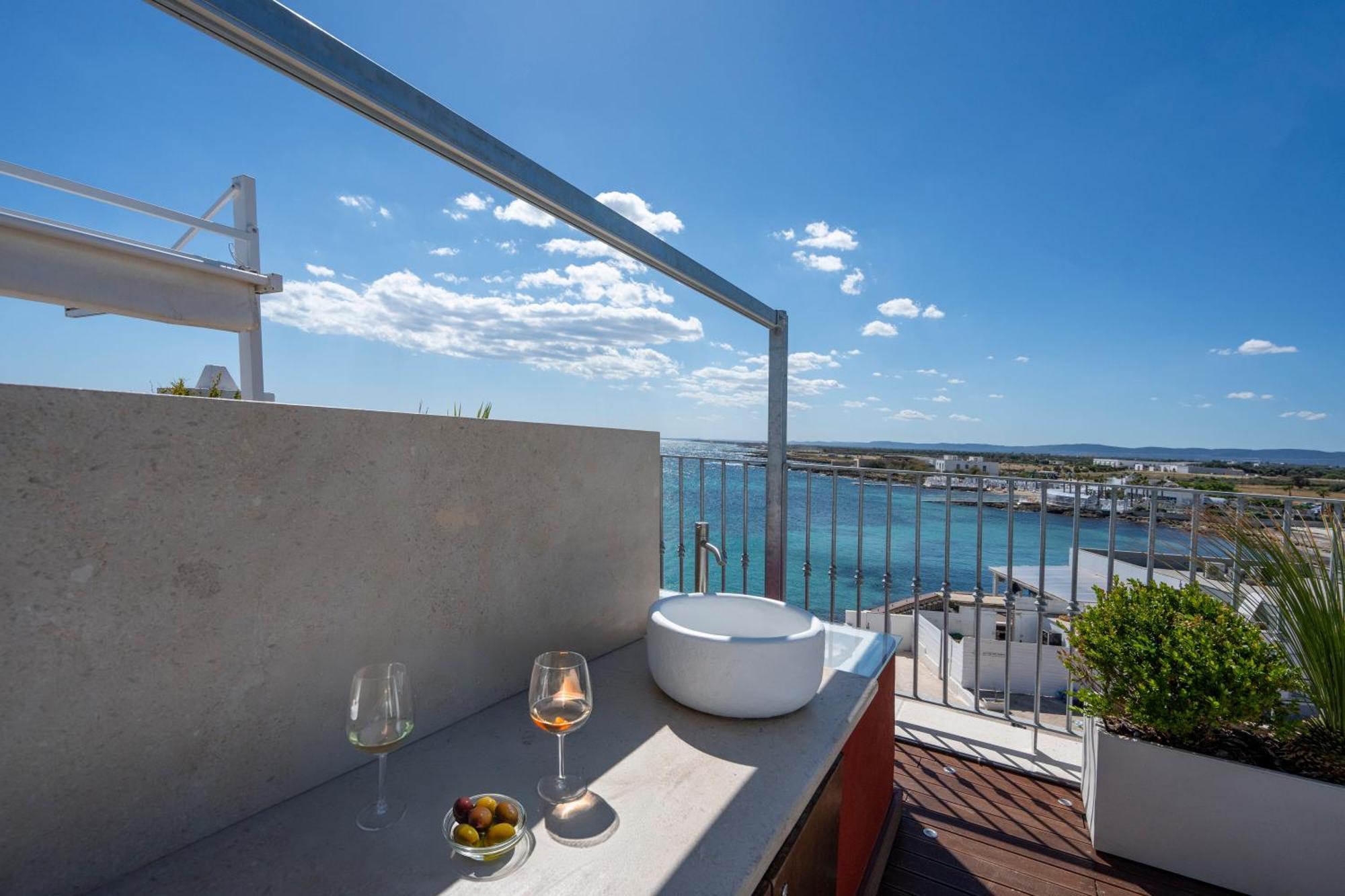 Apulia Charming Suites - Casa Rossa Suite Perla E Suite Corallo Savelletri Екстериор снимка