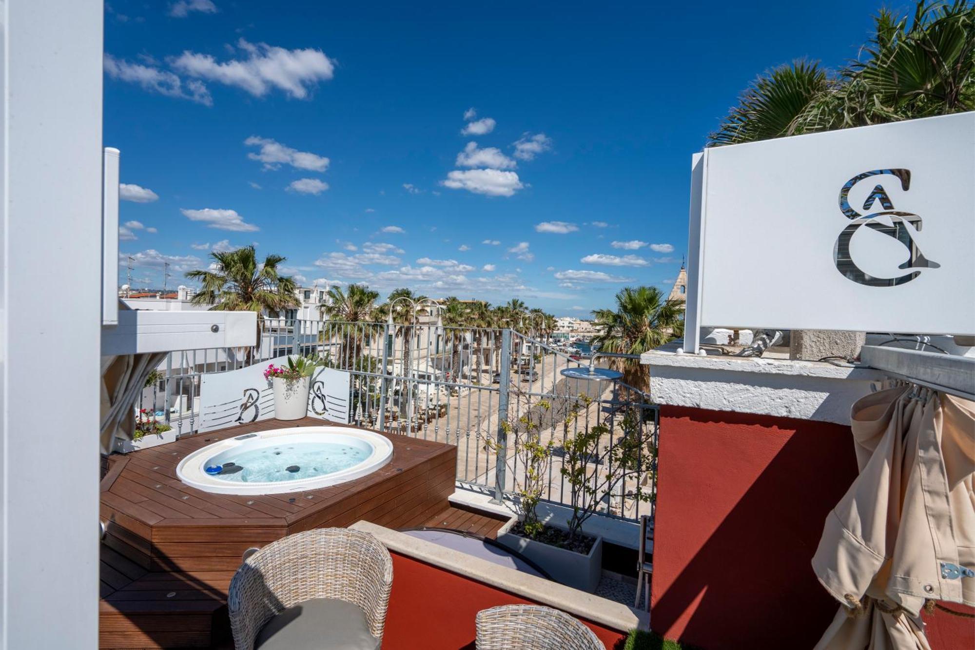 Apulia Charming Suites - Casa Rossa Suite Perla E Suite Corallo Savelletri Екстериор снимка